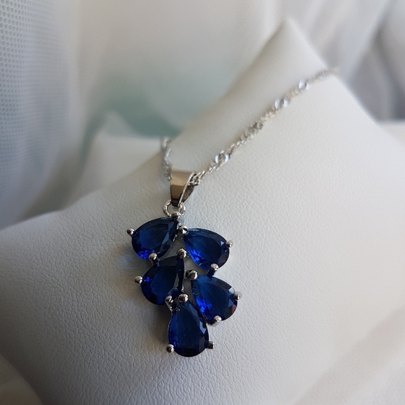 Swarovski Elements 925 Sterling Silver Blue Sapphire Cluster Necklace NEW - Picture 5 of 12